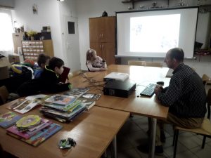 "Dzień Kobiet" - lekcja biblioteczna z wychowankami PWD Pękanino