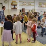 Zabawy słowno – ruchowe w trakcie zajęć w przedszkolu