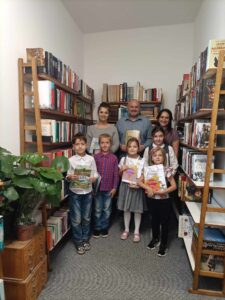 Pasowanie na czytelnika w filii bibliotecznej w Lejkowie