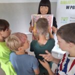 oglądanie nietypowych książek